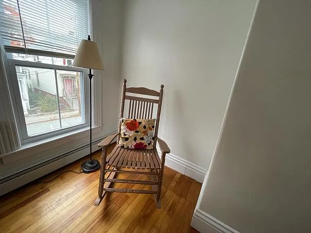 49 Warren St #B — Photo 9