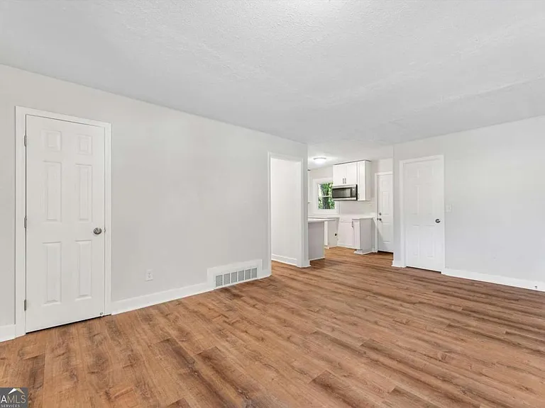 2905 Gresham Rd SE — Photo 14