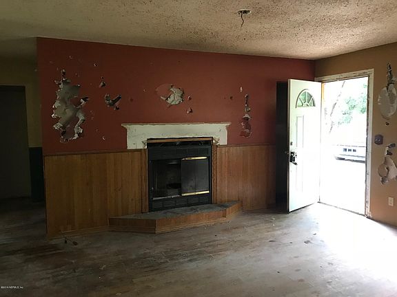 4th image of 235 Bosco Blvd