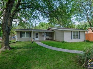 1930 NW 35th St, Topeka, KS 66618