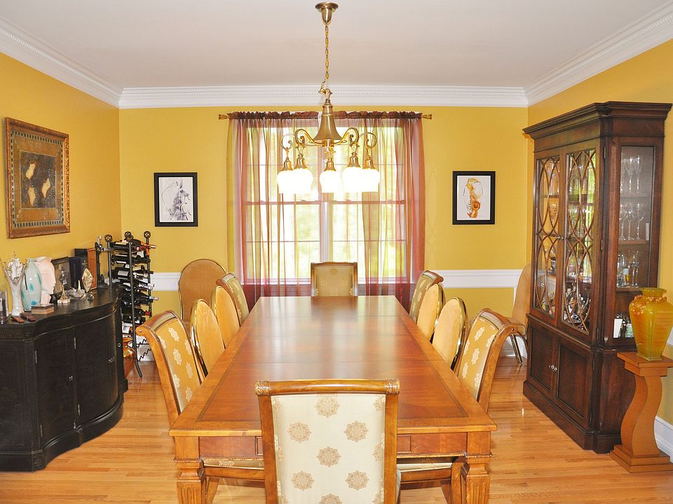 Formal Dining!