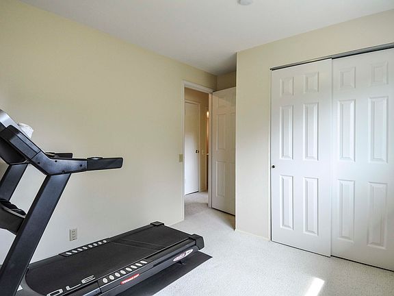 5th image of 188 Green Briar Ct