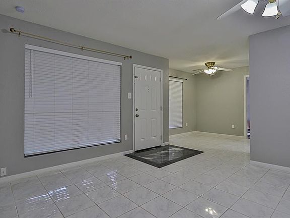 3rd image of 1516 Bay Area Blvd APT N1