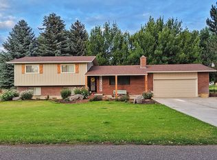 97 Riverside Dr, Burley, ID 83318
