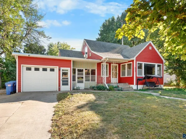 903 W 26th St, Sioux Falls, SD 57105