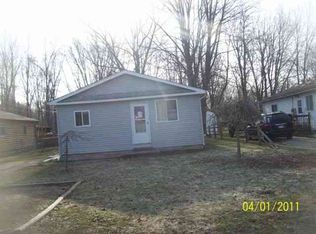 9529 Estergreen St, Algonac, MI 48001