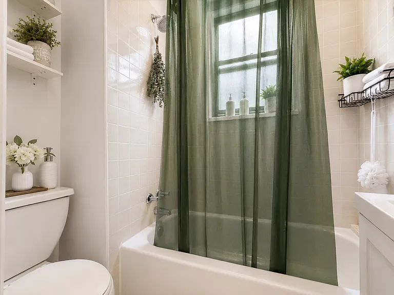 631 Grand Ave #4R — Photo 13