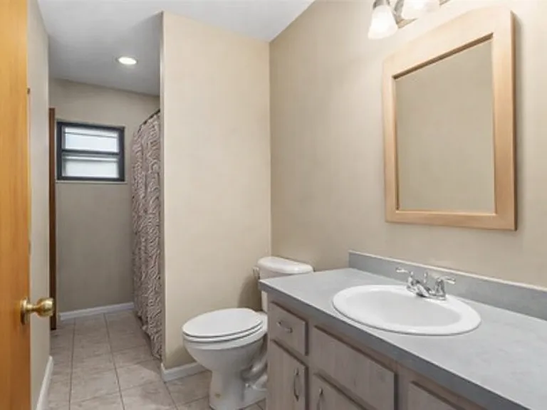 42 Pine Cir — Photo 9