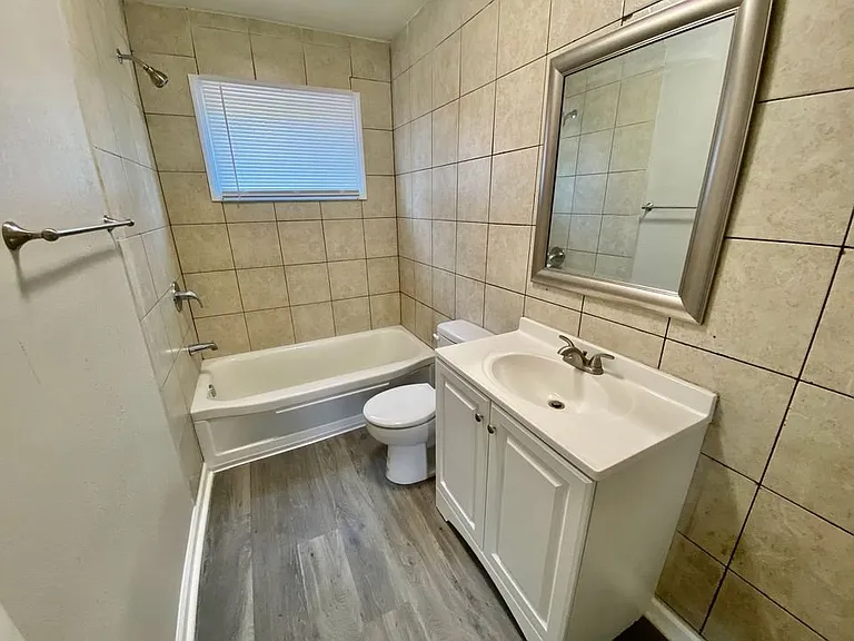 Beech Grove Apartments — Photo 9
