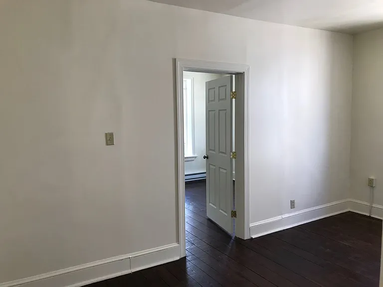 33 S Penn St — Photo 6