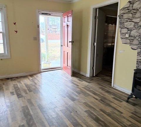 5th image of 214 Youngblood Rd