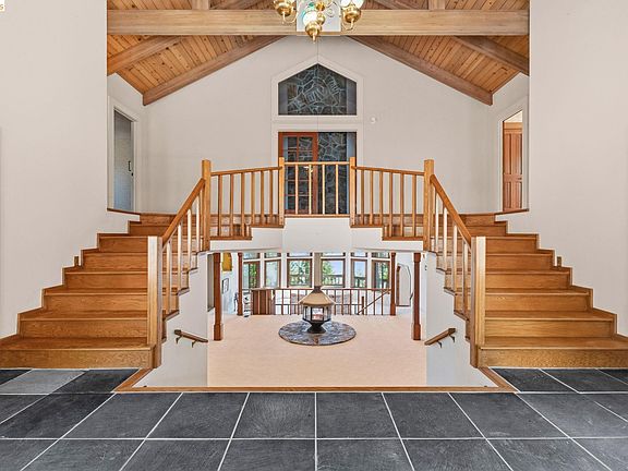 4th image of 20144 Lower Skyridge Dr
