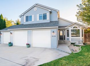 2105 Sunrise Ct, West Richland, WA 99353