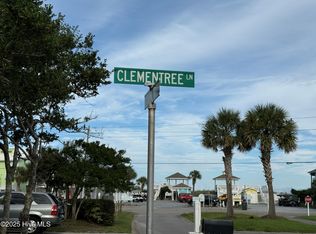 129 Clementree Ln, Kure Beach, NC 28449