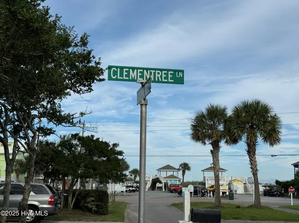 129 Clementree Lane, Kure Beach, NC 28449