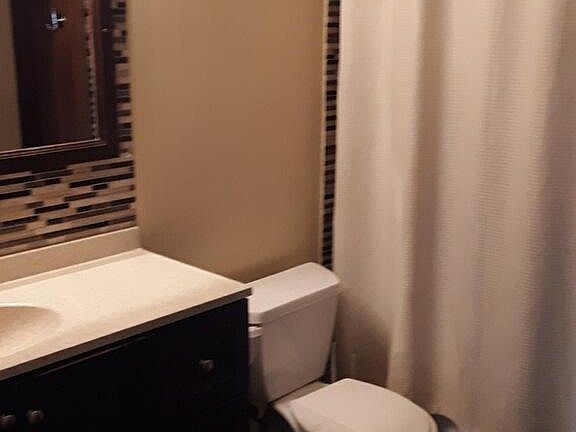 5th image of 825 Allen Ave #3F