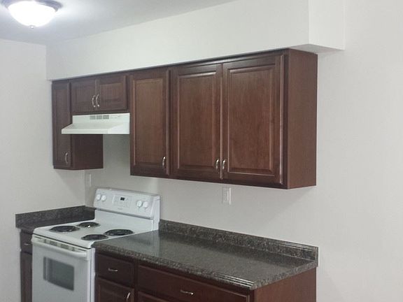 5th image of 1375 Kingston Ave APT 1