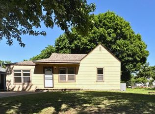 1316 N 9th St, Arkansas City, KS 67005