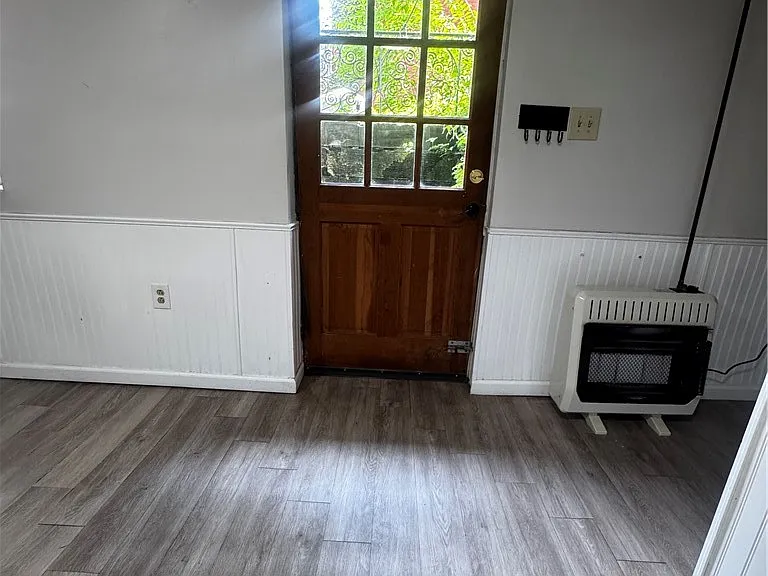 946 Beech Ave #5 — Photo 4