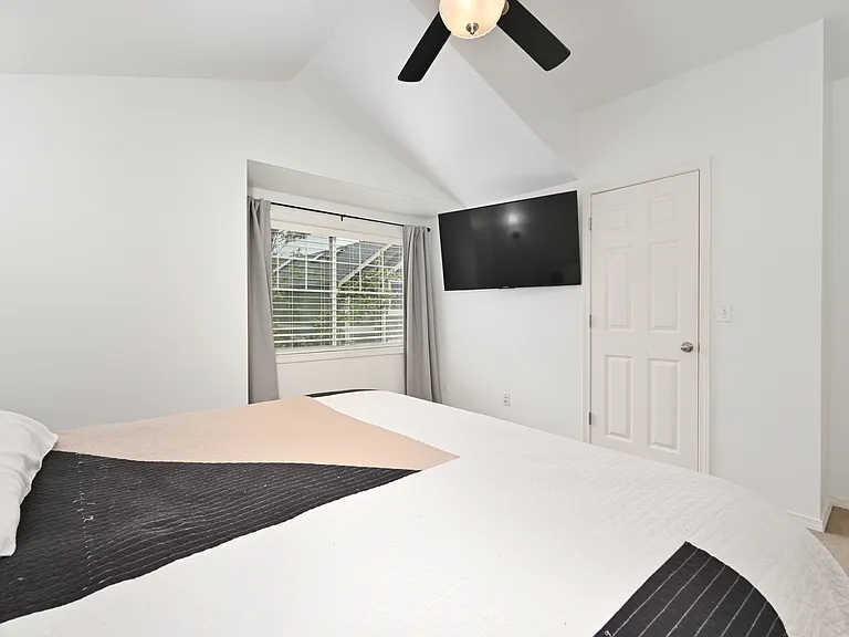 8509 Midvale Ave N #C — Photo 22