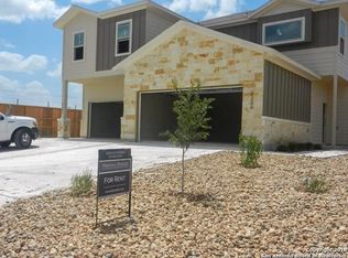 2207-2209 Avery Village Dr., New Braunfels, TX 78130