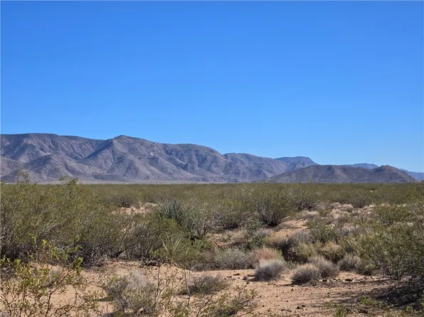 E Saguaro Blvd, Kingman, AZ 86401