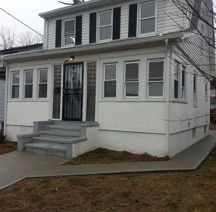 1st image of 18701 Pineville Ln