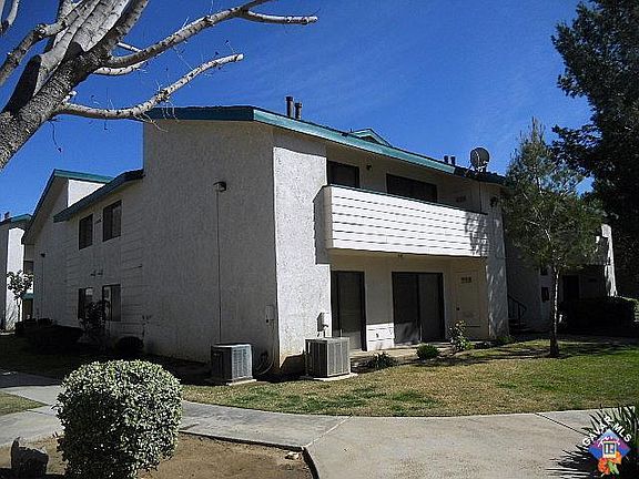 3rd image of 44424 15th St E APT 5