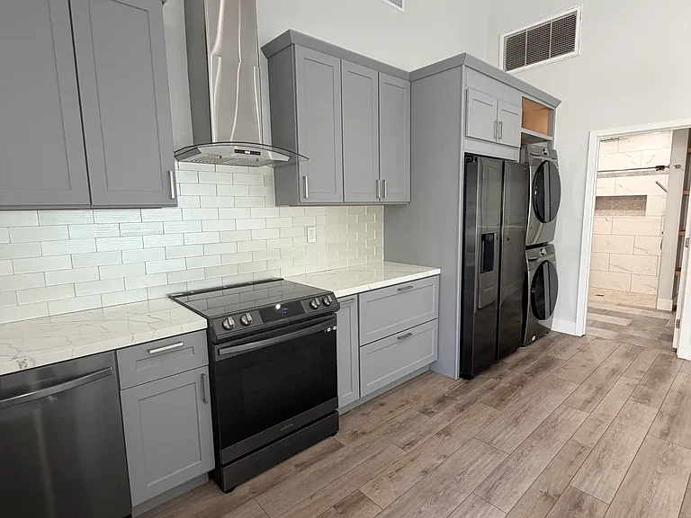 15004 Lofthill Dr — Photo 3