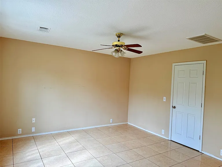 10610 Sugar Place Ct — Photo 11