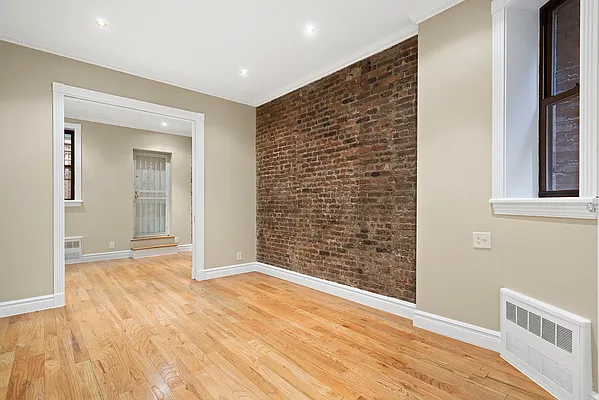 Rented by Cooper & Cooper Real Estate | media 8