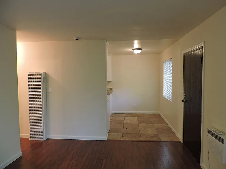 2626 T St #4 — Photo 4