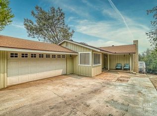 61 Dogwood St, Kernville, CA 93238