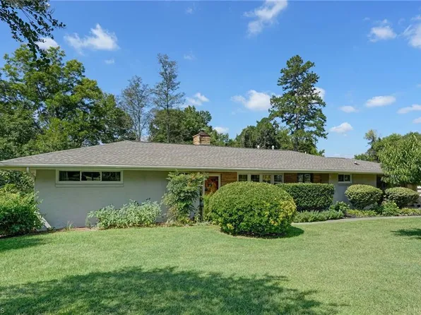 930 Borders Ter, Greensboro, NC 27401