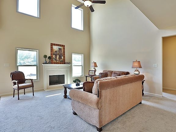 5th image of 32 Hammock Dr