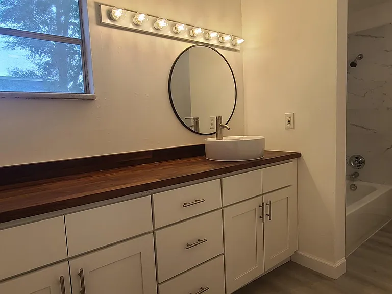 601 SW 75th St #103 — Photo 18