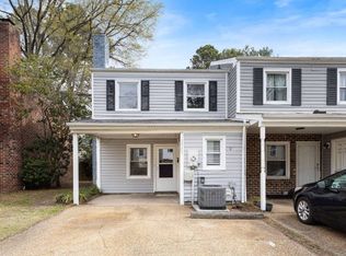 2905 N Radcliffe Ln, Chesapeake, VA 23321