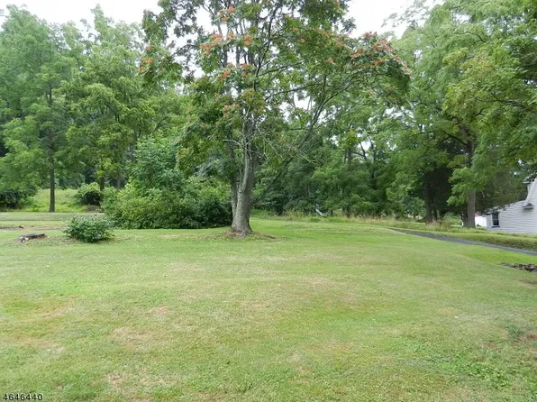 1831 Washington Valley Rd, Martinsville, NJ 08836