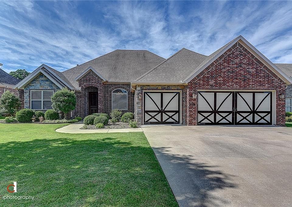 1st image of 4210 W Willowbend Dr