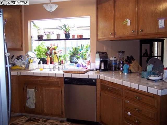 2nd image of 2255 Mount Whitney Dr