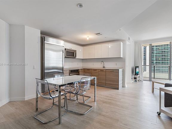 2nd image of 1300 Brickell Bay Dr APT 2502