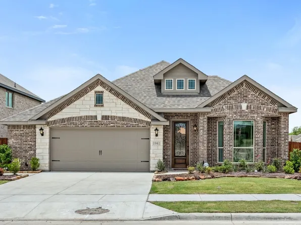 1941 Silverleaf Dr, Red Oak, TX 75154