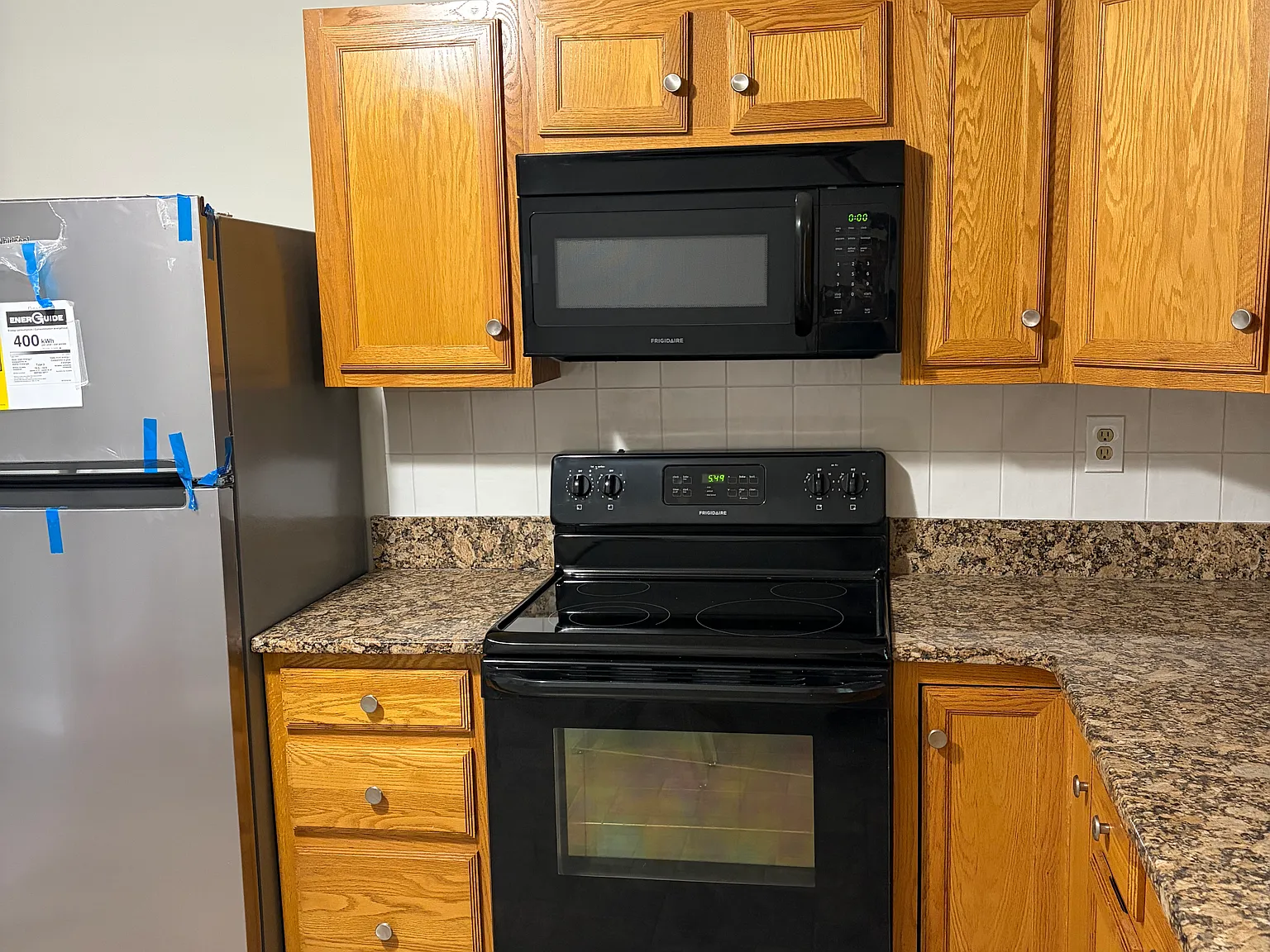 3 bed, 1100 sqft, $2,500 — Photo 3