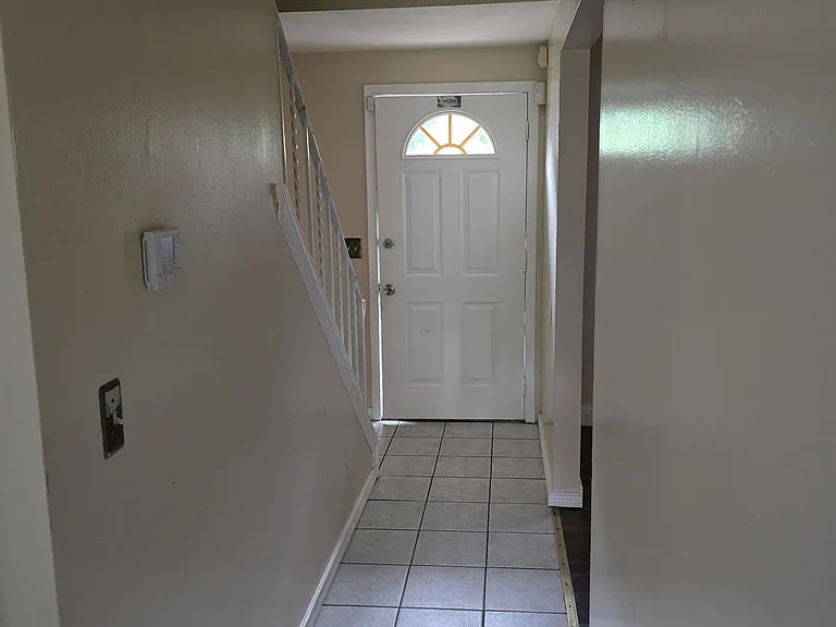 950 Halesworth Dr — Photo 12