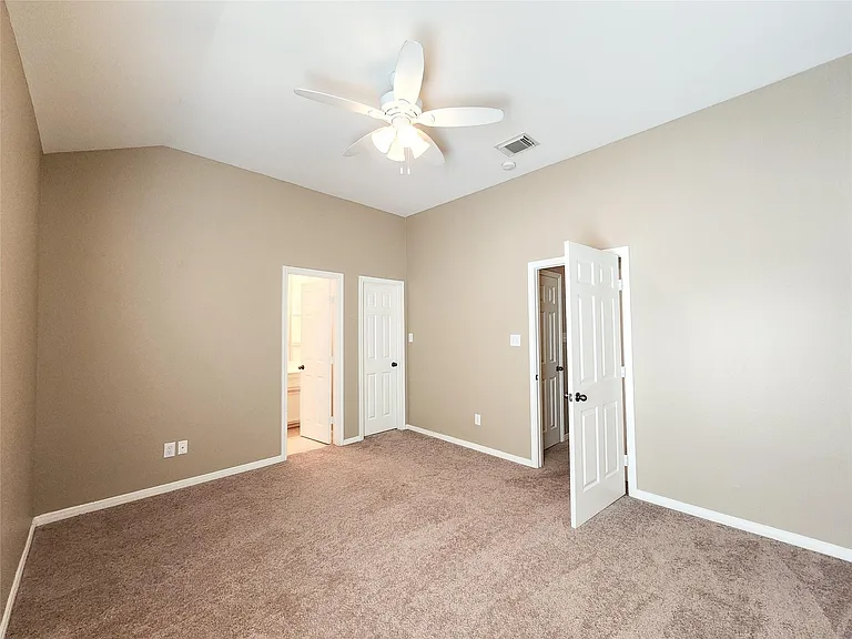 2637 W Dallas St — Photo 17