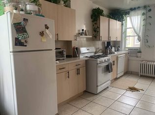 3089 44th St APT 3L, Astoria, NY 11103