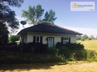 505 3rd St, Camden Point, MO 64018