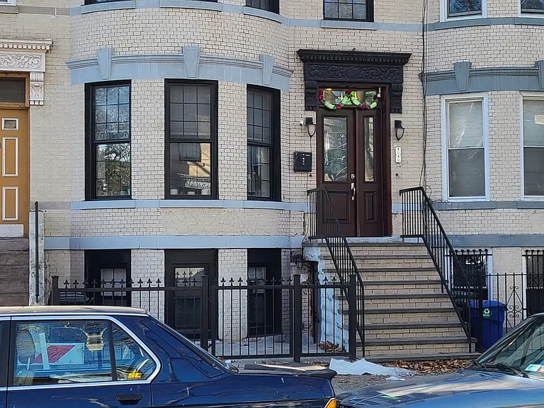 454 Irving Ave #1 — Photo 12