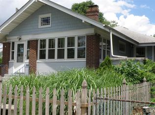 5943 Park Pl, Hammond, IN 46320