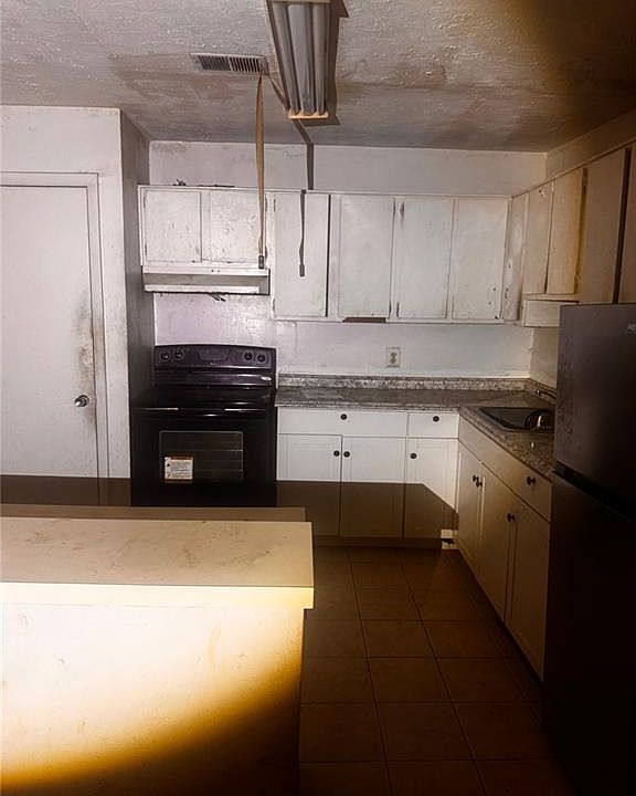 1st image of 6552 Old Hampton Dr